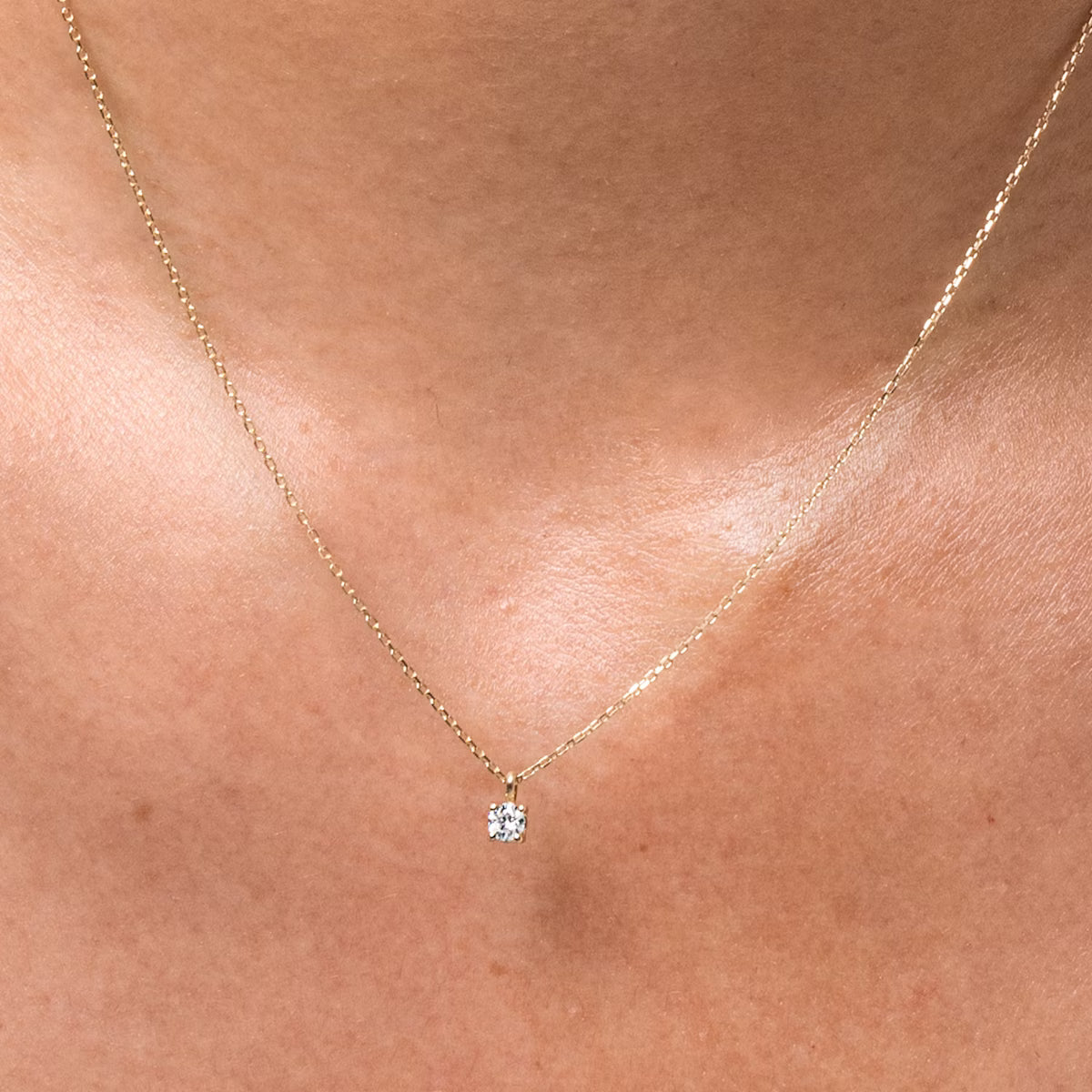 Petite Solitaire Pendant